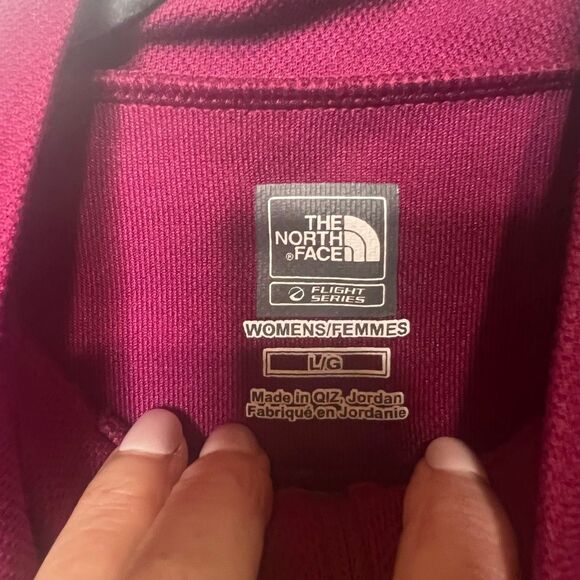The North Face Flight Series Purple Burgundy 1/2 zip pullover Sz L - Picture 2 of 10